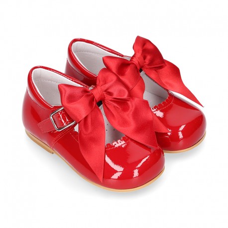 Classic RED patent leather little Mary Janes with scallop and buckle with BOW design.