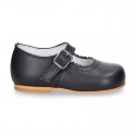 Classic sweet NAPPA leather little Mary Janes with scallop and buckle fastening.