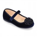 Little Mary jane shoes with hook and loop strap in velvet fabric.