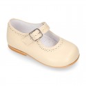 Classic Nappa leather little Mary Janes with perforated design.