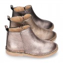 Casual METAL NAPPA leather kids ankle boot shoes with elastic band and zipper closure.