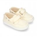 Cotton Canvas Boat shoes laceless for kids.