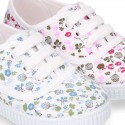 Cotton canvas Bamba type shoes with shoelaces and FLOWERS print design.