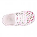 Cotton canvas Bamba type shoes with shoelaces and FLOWERS print design.