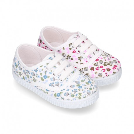 Cotton canvas Bamba type shoes with shoelaces and FLOWERS print design.