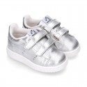 Casual Girl tennis shoes laceless in metal nappa leather.