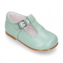 Kids T-Strap shoes with buckle fastening in soft nappa leather in seasonal colors.