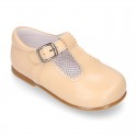 Kids T-Strap shoes with buckle fastening in soft nappa leather in seasonal colors.