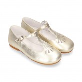 Mercedita niña en forma de T con picados en piel METALIZADA.