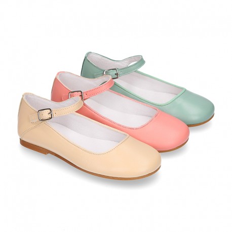 Fashion girl SOFT nappa leather Mary Janes with buckle fastening.