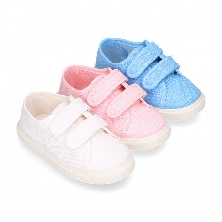 Cotton Canvas kids Sneaker laceless in pastel colors.