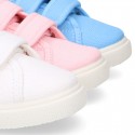 Cotton Canvas kids Sneaker laceless in pastel colors.