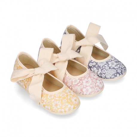 LINEN canvas kids Bamba type espadrille shoes with laces.