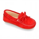 Suede leather Moccasin shoes with bows and driver type Outsole for little kids.