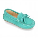 Suede leather Moccasin shoes with bows and driver type Outsole for little kids.