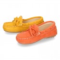 Suede leather Moccasin shoes with bows and driver type Outsole for little kids.