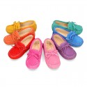 Suede leather Moccasin shoes with bows and driver type Outsole for little kids.