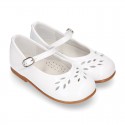 FLOWER design GirL little Mary Jane shoes with buckle fastening in patent leather.