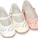 FLOWER design GirL little Mary Jane shoes with buckle fastening in patent leather.