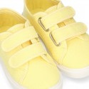 Cotton Canvas kids Sneaker laceless in LEMON color.