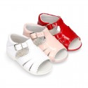 PATENT leather Little kids Sandal shoes with sccallop.
