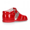 PATENT leather Little kids Sandal shoes with sccallop.