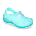 Kids jelly shoes with SURFI CLOG design for beach and pool use.