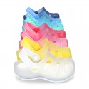 Kids jelly shoes with SURFI CLOG design for beach and pool use.