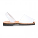 Classic kids Menorquina sandals with rear strap in white SOFT Nappa leather.