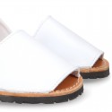 Classic kids Menorquina sandals with rear strap in white SOFT Nappa leather.