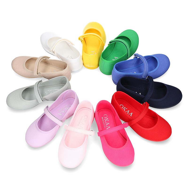 Mercedita básica con cierre adherente lona algodón piqué.