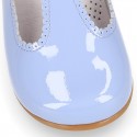 Patent leather little T-Strap shoes with buckle fastening in PASTEL colors.