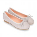 Classic colors Suede leather girl ballet flats with adjustable ribbon.