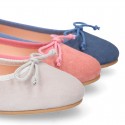 Classic colors Suede leather girl ballet flats with adjustable ribbon.