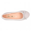 Classic colors Suede leather girl ballet flats with adjustable ribbon.