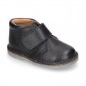 Nappa leather kids Safari boots laceless.