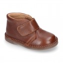 Nappa leather kids Safari boots laceless.