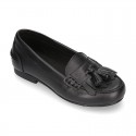 Classic school GIRL Moccasin shoes with tassels and fringed design in Nappa leather.