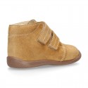 Ankle boot shoes for first steps laceless with toe cap and counter in suede leather.