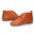 Cowhide color Nappa leather ankle boot shoes with thinner shape with shoelaces.