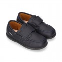 School washable leather boat style shoes laceless.