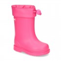 Little Rain boots with adjustable neck for babies and little kids.