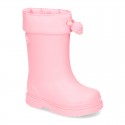 Little Rain boots with adjustable neck for babies and little kids.