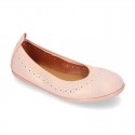 SHINY Suede leather ballet flat shoes with elastic band and perforated design.