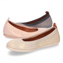 SHINY Suede leather ballet flat shoes with elastic band and perforated design.