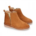 Suede leather kids ankle boot shoes with golden elastic band and zipper closure.