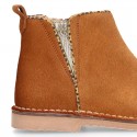 Suede leather kids ankle boot shoes with golden elastic band and zipper closure.