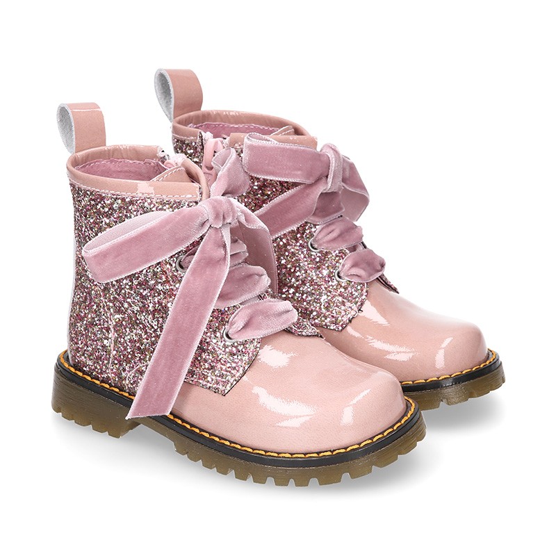 Botita ROCKERA niña lazos terciopelo con GLITTER. D257 | OkaaSpain