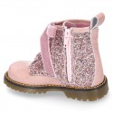 ROCK style patent leather kids boots with GLITTER and velvet ties closure.