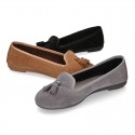 Ballet flat shoes with TASSELS in suede leather.
